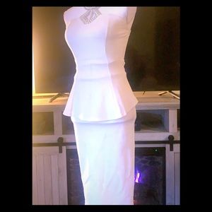 Two pieces clothes, a top with skirt